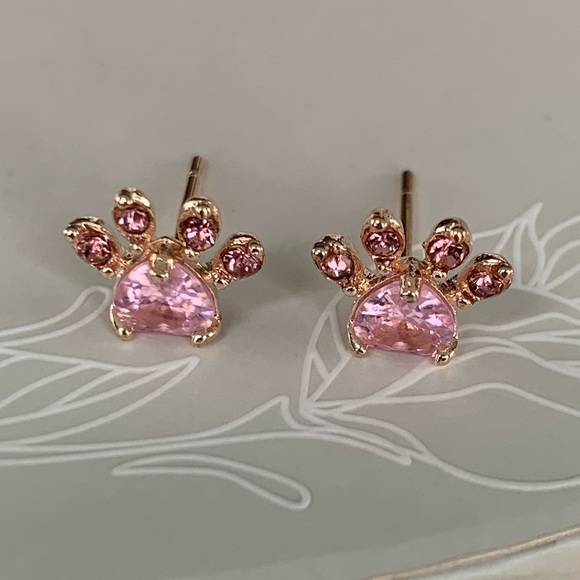 FLASH SALE Pink Paw Print Heart Crystal Earrings - Picture 2 of 8
